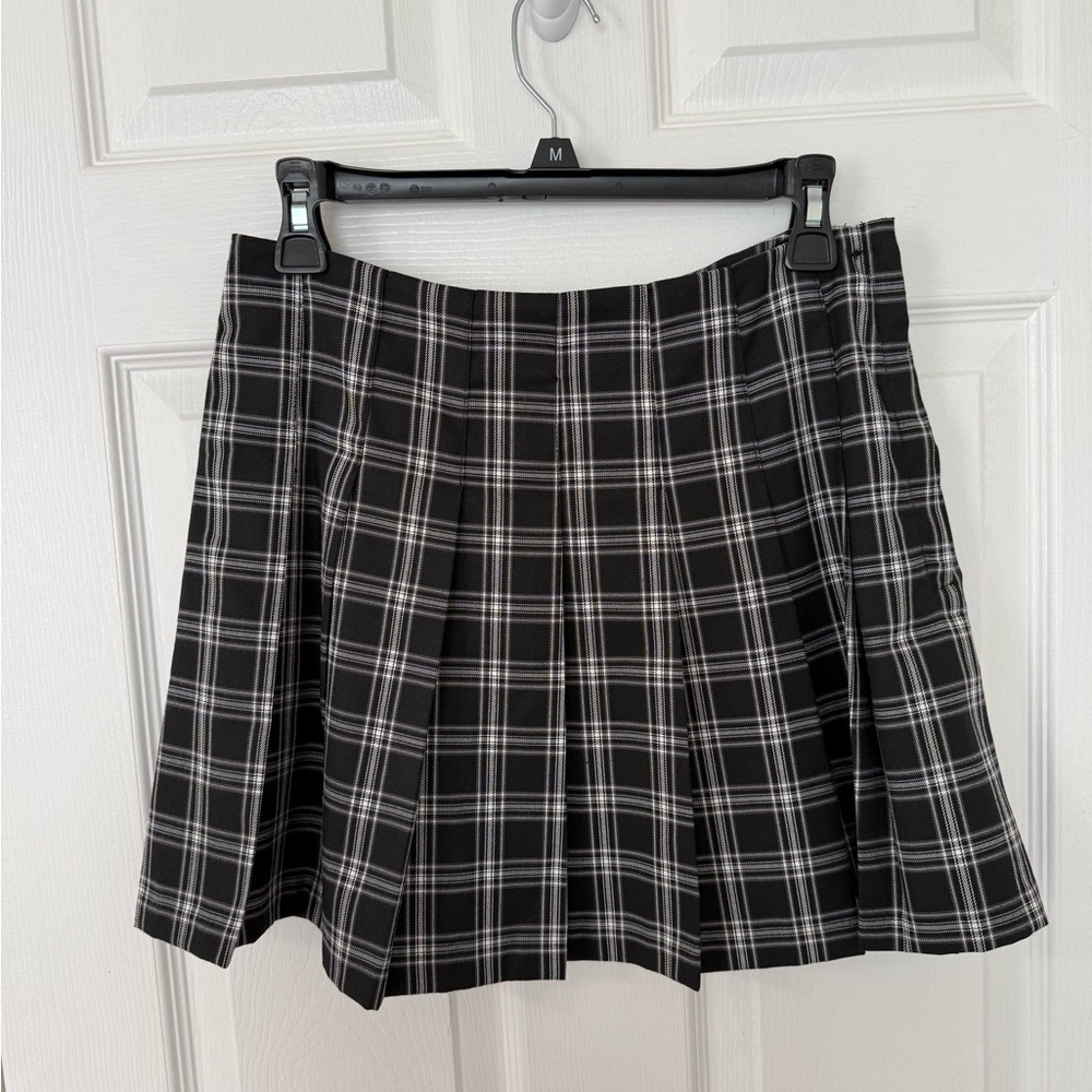 H&M Black and White Checkered Skater Skirt